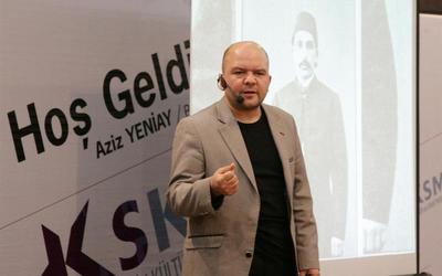 Historiani turk shan e mallkon Skendërbeun në mes të Lezhës